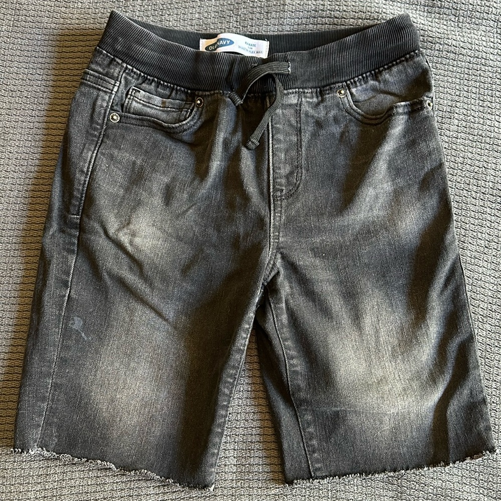 EUC Boys shorts, Old Navy, elastic waist, cutoff style size 10-12